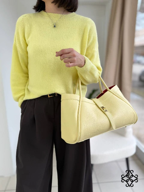 Ādas rokassoma 80439