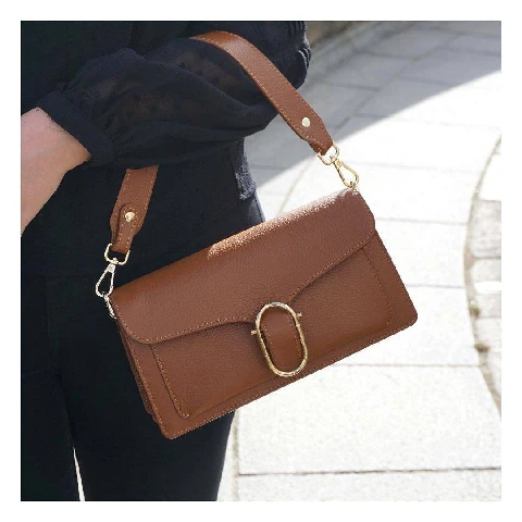 brown_cognac.webp