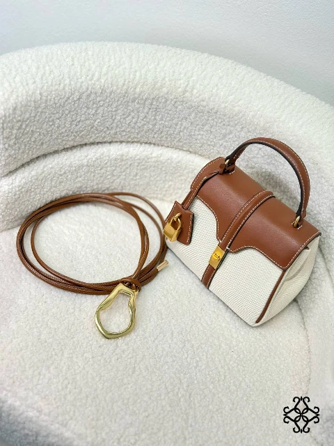 Ādas rokassoma 95035