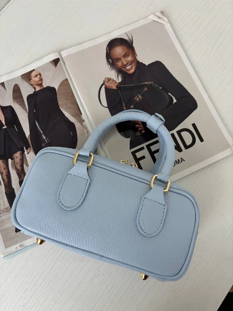 Ādas rokassoma 95654 small