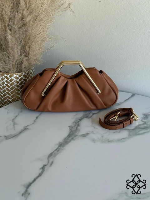 brown_cognac.webp