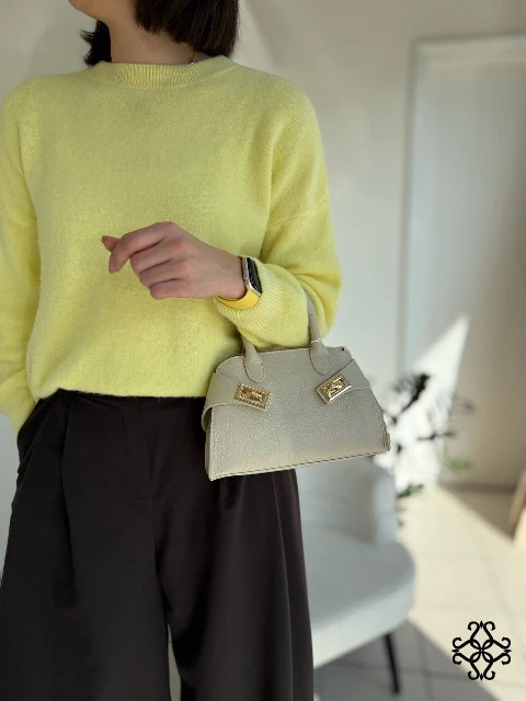 Ādas rokassoma 80501