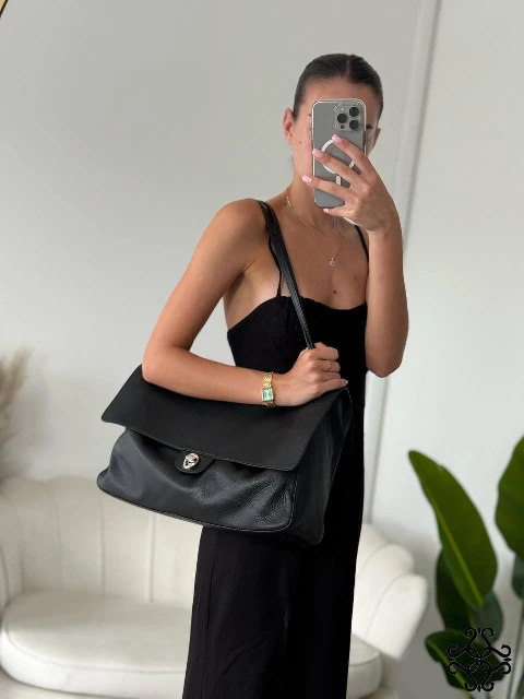 Leather shoulder bag 80574