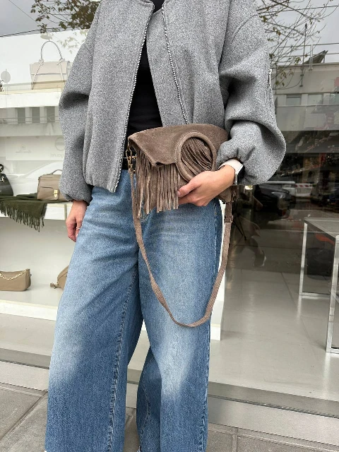 Zamšādas rokassoma 95449 bārkstis