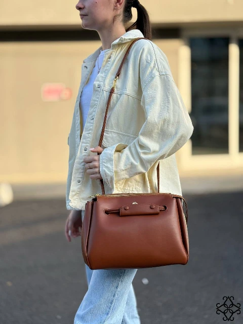 Ādas pleca soma 8037